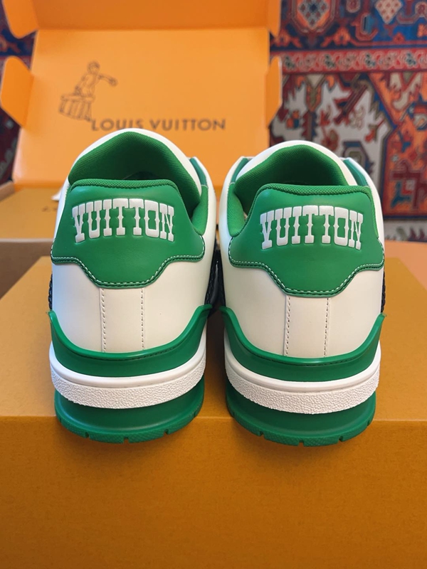 ルイヴィトン靴着用イメージ